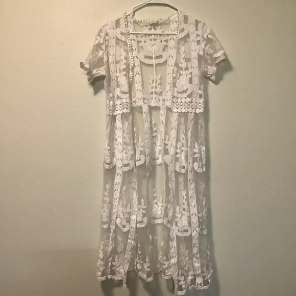 East 1946 Women’s small floral boho crochet short sleeves swimsuit /cover up - Picture 7 of 8